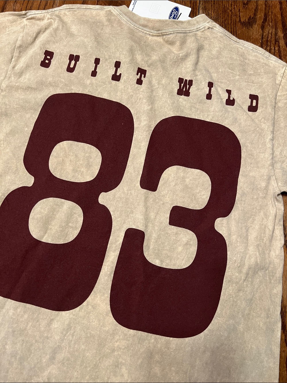Ford Bronco '83 Short Sleeve Tee Mineral wash  with Maroon Graphic - Picture 6 of 6